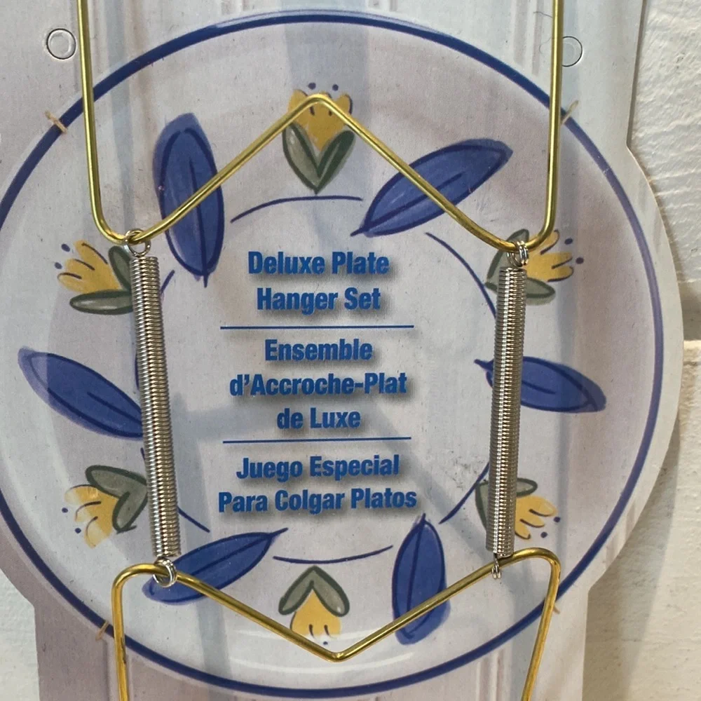OOK Hillman Deluxe Plate Hanger Set NWT